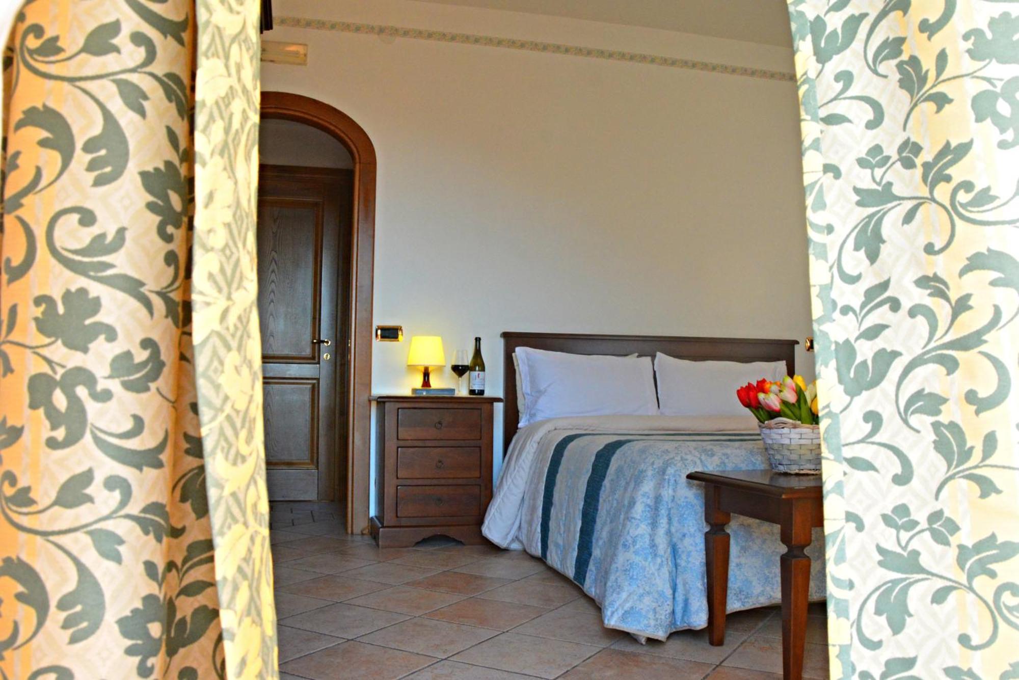 Agriturismo Il Pettirosso Agerola Bagian luar foto